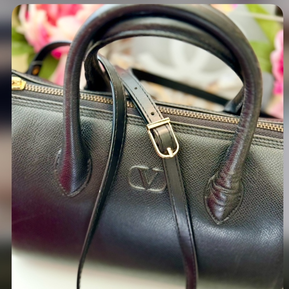 Valentino Garavani Black Leather Boston Bag - Picture 9 of 12